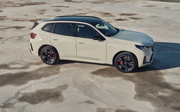BMW представил кроссовер X3 нового поколения. Фото и характеристики
BMW представил кроссовер X3 нового поколения. Фото и характеристики