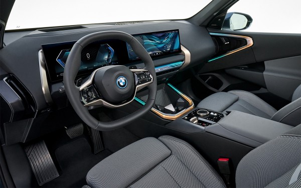 BMW представил кроссовер X3 нового поколения. Фото и характеристики
BMW представил кроссовер X3 нового поколения. Фото и характеристики