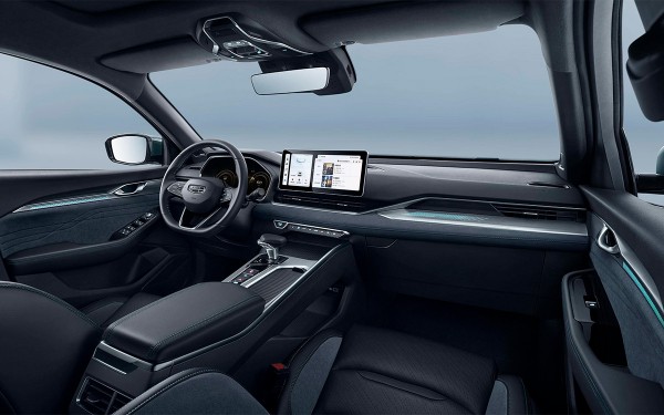
Geely официально представил в России флагманский седан Preface. Фото

