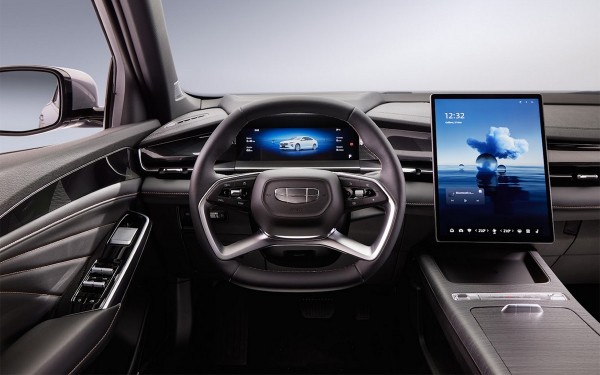 Geely назвал цены на флагманский седан Preface в России
Geely назвал цены на флагманский седан Preface в России
