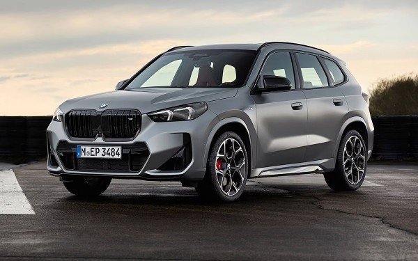 В Россию привезли новые Toyota Land Cruiser, BMW X1 и Aito M9. Цены В Россию привезли новые Toyota Land Cruiser, BMW X1 и Aito M9. Цены